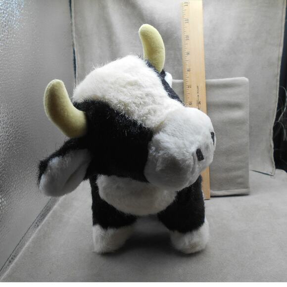 Vintage Russ Berrie Moo Moo Cow Plush MOOS 11" Holstein Cow - Picture 4 of 9